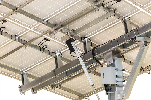 iStock-636314402 solar-tracker-img